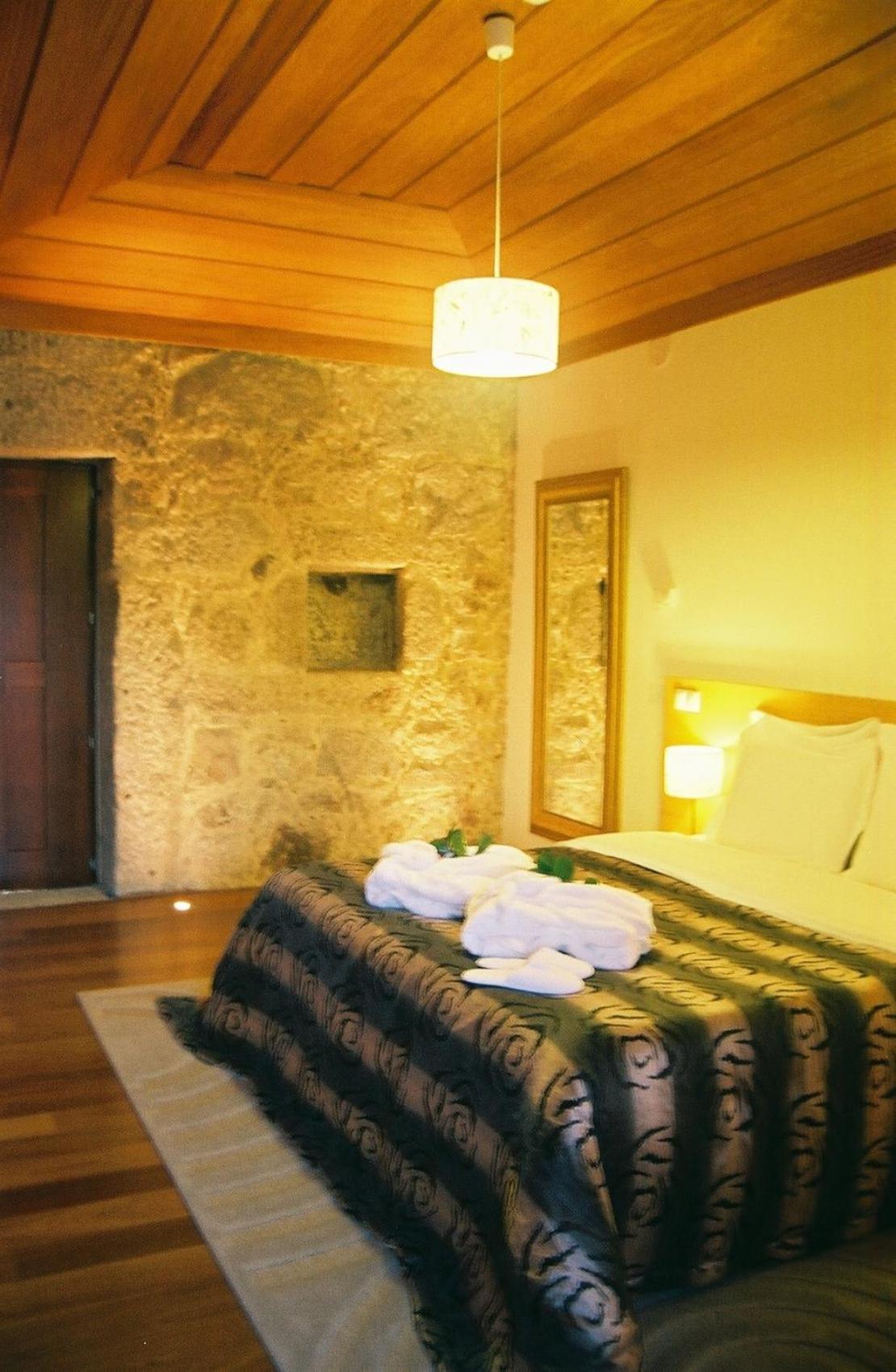 Hotel Rural Alves - Braga - Casa Alves De Torneiros Penso Exterior photo